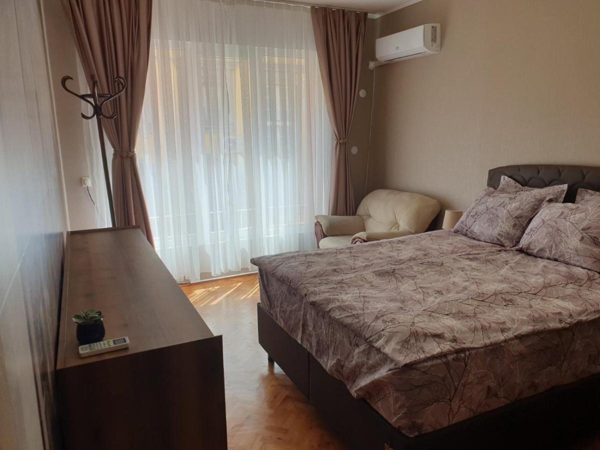 Apartment The Room Burgas Luaran gambar
